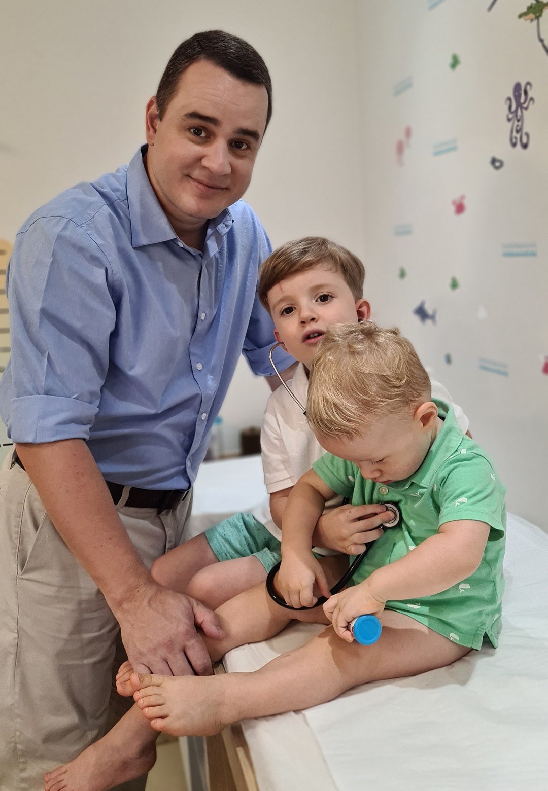 Dr. Rodrigo Lima — Pediatra e Pneumologista Pediátrico em Brasília